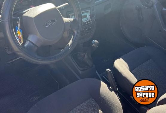 Autos - Ford Ka Viral 2010 Nafta 130000Km - En Venta