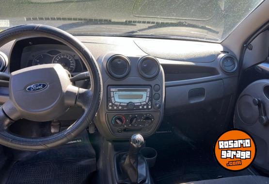 Autos - Ford Ka Viral 2010 Nafta 130000Km - En Venta