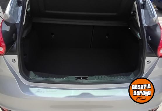 Autos - Ford Focus 2.0 se 5p l16 2016 Nafta 70216Km - En Venta