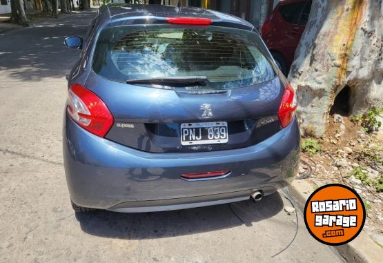 Autos - Peugeot 208 2016 Nafta 90000Km - En Venta