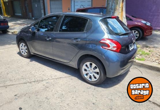 Autos - Peugeot 208 2016 Nafta 90000Km - En Venta