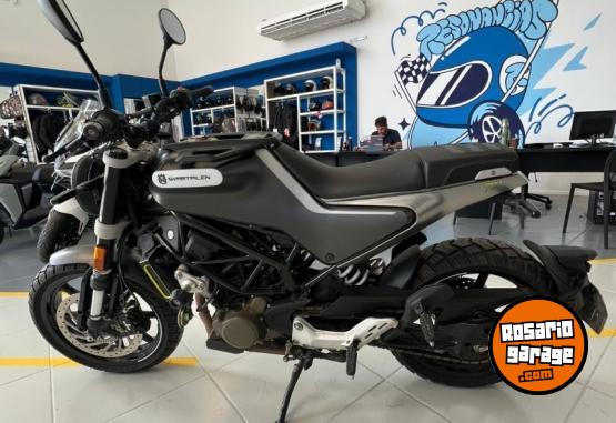 Motos - Husqvarna SVARTPILEN  200 2022 Nafta 9050Km - En Venta