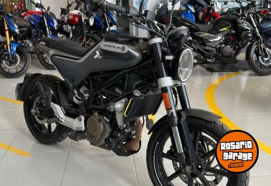 Motos - Husqvarna SVARTPILEN  200 2022 Nafta 9050Km - En Venta