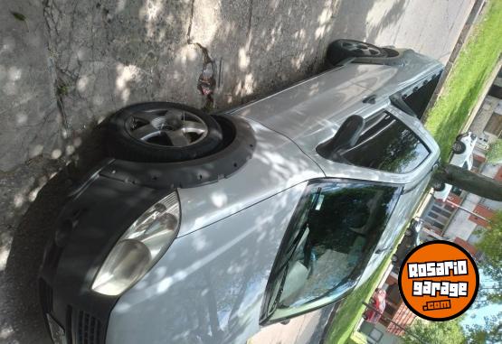 Camionetas - Fiat strada 2010 Nafta 175000Km - En Venta