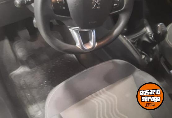 Autos - Peugeot 2008 ALLURE 1.6 MT 2018 Nafta 79000Km - En Venta