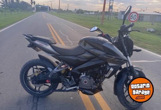 Motos - Bajaj ROUSER NS 200 2021 Nafta 15000Km - En Venta