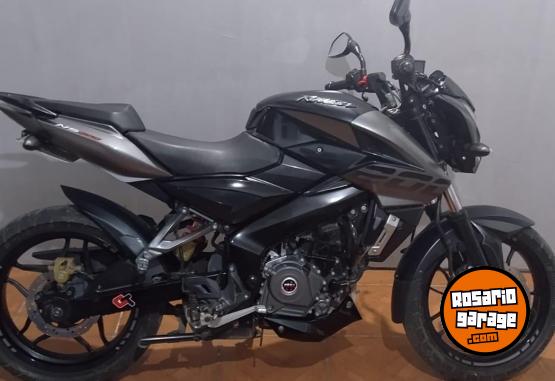 Motos - Bajaj ROUSER NS 200 2021 Nafta 15000Km - En Venta