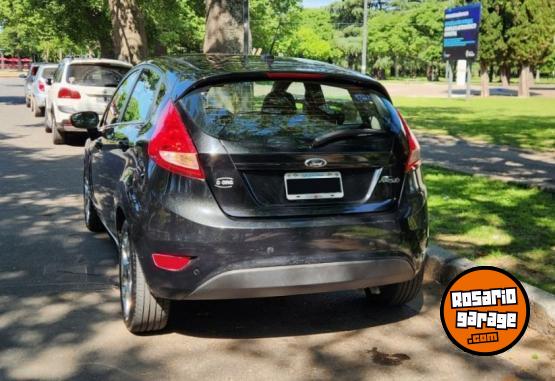 Autos - Ford Fiesta Titanium 2013 Nafta 130000Km - En Venta
