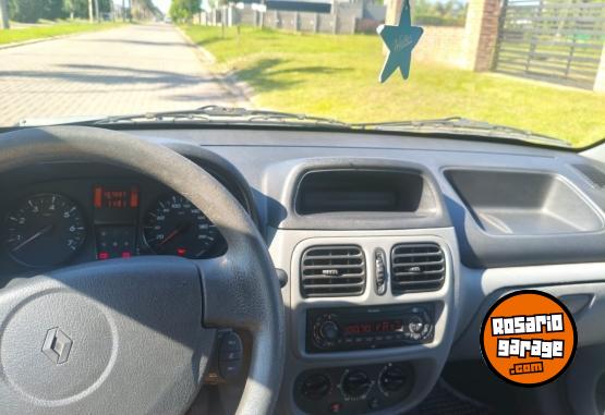 Autos - Renault clio 1.2 2011 Nafta 157000Km - En Venta