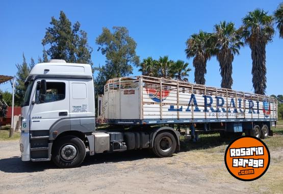 Camiones y Grúas - Semi golondrina vaquero - En Venta