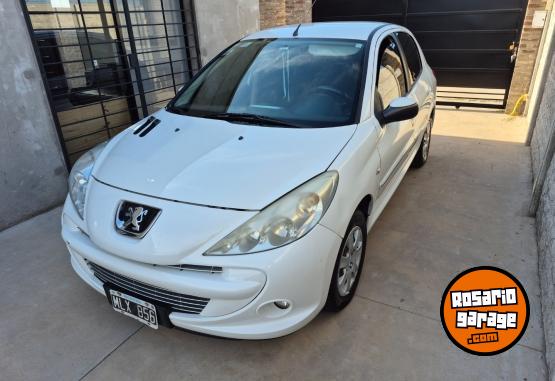 Autos - Peugeot 207 compact 2013 Nafta 170000Km - En Venta