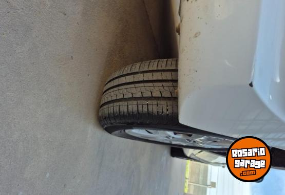 Autos - Peugeot 207 compact 2013 Nafta 170000Km - En Venta