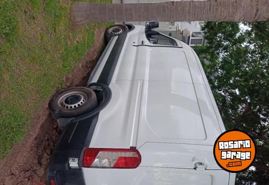 Utilitarios - Ford Transit 2022 Diesel 70000Km - En Venta