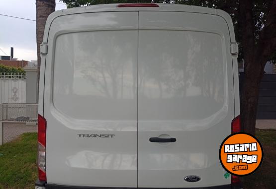 Utilitarios - Ford Transit 2022 Diesel 70000Km - En Venta