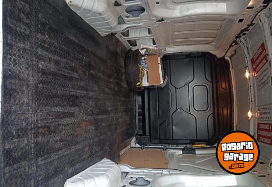 Utilitarios - Ford Transit 2022 Diesel 70000Km - En Venta