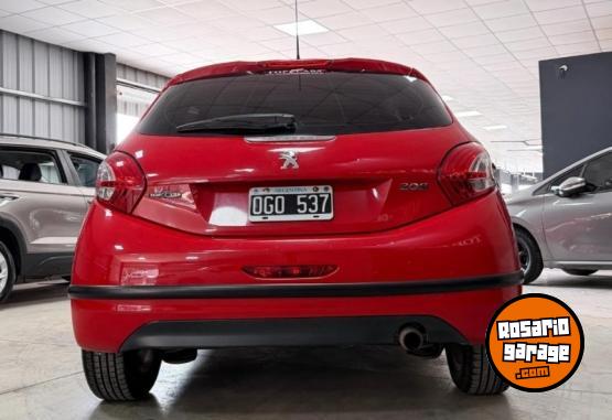 Autos - Peugeot 208 Allure Touch 2014 Nafta 78000Km - En Venta