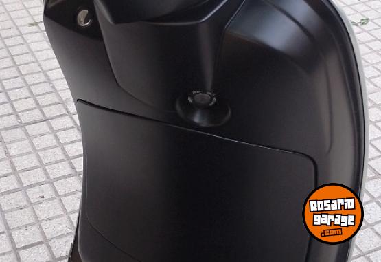 Motos - Vespa 150 vxl 2024 Nafta 2900Km - En Venta