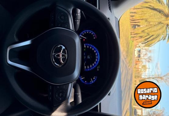 Autos - Toyota Corolla 2024 Nafta 9500Km - En Venta