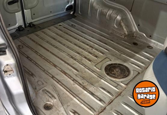 Utilitarios - Renault Kangoo 1.6 16v 2013 GNC 209000Km - En Venta