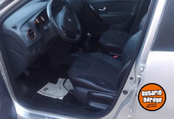 Autos - Renault Sandero 2017 GNC 103000Km - En Venta