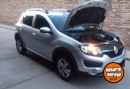 Autos - Renault Sandero 2017 GNC 103000Km - En Venta