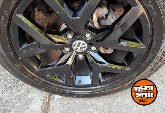 Camionetas - Volkswagen Amarok Confortline 2017 Diesel 116000Km - En Venta