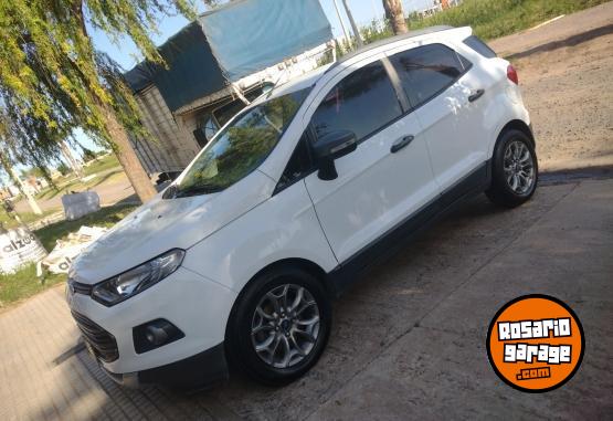 Autos - Ford Ecosport freestyle 2015 GNC 132000Km - En Venta