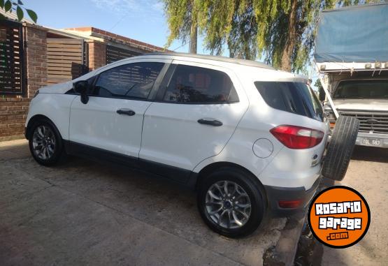 Autos - Ford Ecosport freestyle 2015 GNC 132000Km - En Venta