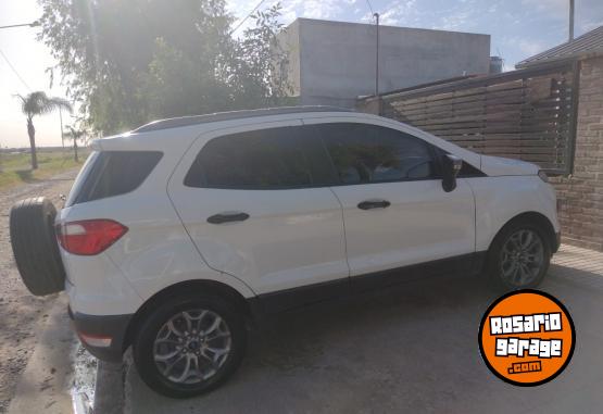 Autos - Ford Ecosport freestyle 2015 GNC 132000Km - En Venta