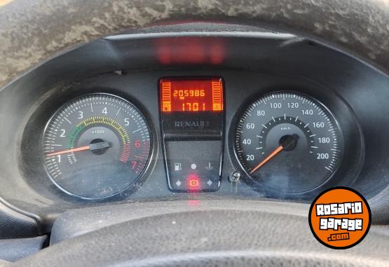 Autos - Renault Clio Mio Work 2015 Nafta 206000Km - En Venta