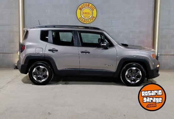 Camionetas - Jeep RENEGADE 1.8 PORT 2017 Nafta 140000Km - En Venta