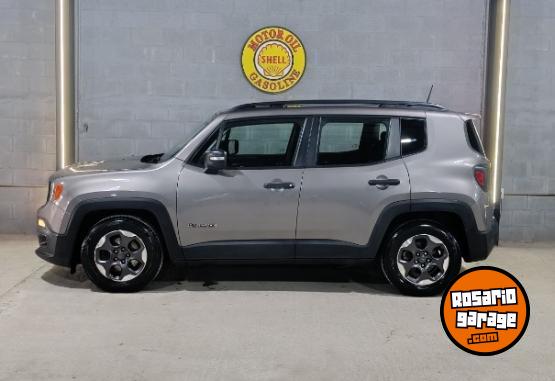 Camionetas - Jeep RENEGADE 1.8 PORT 2017 Nafta 140000Km - En Venta
