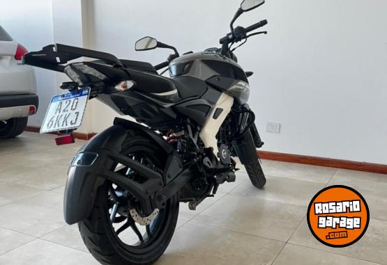Motos - Bajaj Rouser NS200 2024 Nafta 8500Km - En Venta