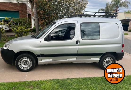 Utilitarios - Peugeot Partner Furgon 2014 GNC 175600Km - En Venta