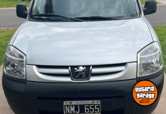 Utilitarios - Peugeot Partner Furgon 2014 GNC 175600Km - En Venta