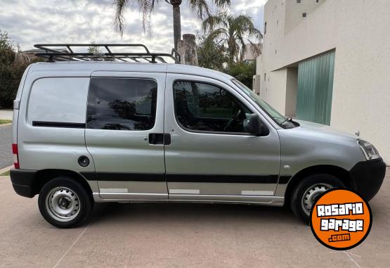 Utilitarios - Peugeot Partner Furgon 2014 GNC 175600Km - En Venta
