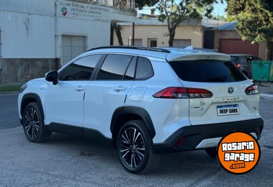 Autos - Toyota Corolla Cross HEV SEG 2025 Electrico / Hibrido 4000Km - En Venta