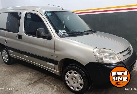 Utilitarios - Peugeot partner 1.6 hdi 2012 Diesel 2700Km - En Venta