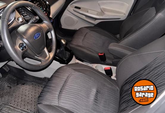 Camionetas - Ford Titanium 2016 Nafta 25000Km - En Venta