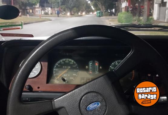 Autos - Ford Taunus ghia 2.3 1983 Nafta 120000Km - En Venta