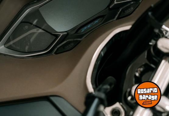 Motos - Honda PCX 160 DELUXE 2025 Nafta 0Km - En Venta