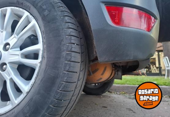 Camionetas - Ford Ecosport 2015 GNC 135000Km - En Venta