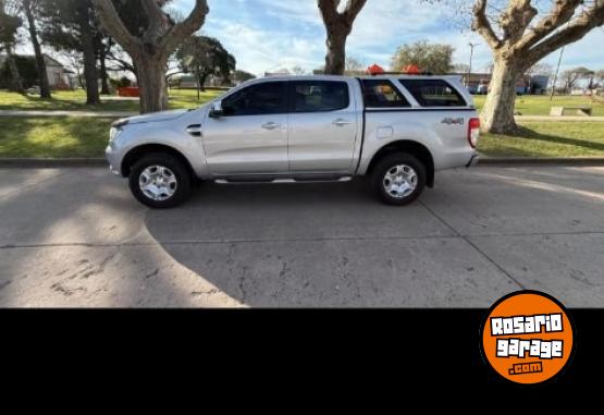 Camionetas - Ford Xlt 3.2 2017 Diesel 150000Km - En Venta