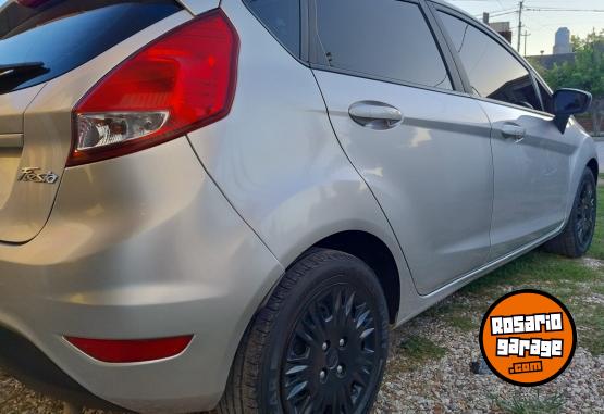 Autos - Ford Fiesta 1.6s 2015 Nafta 130000Km - En Venta