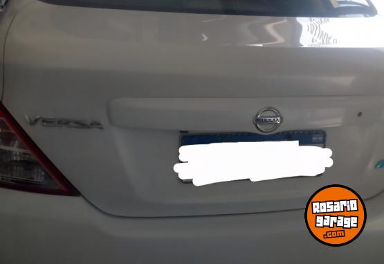 Autos - Nissan 2017 2017 GNC 160000Km - En Venta