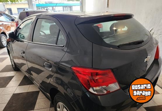 Autos - Chevrolet Onix 2018 GNC 94000Km - En Venta