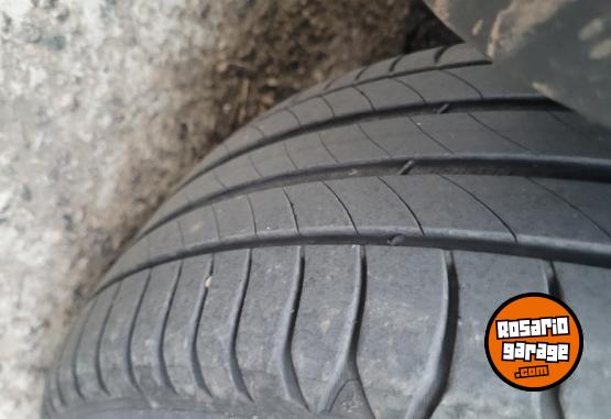 Accesorios para Autos - Cubiertas MICHELIN 215 55 R18 - En Venta