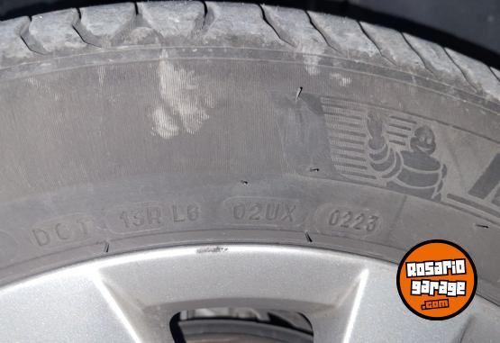 Accesorios para Autos - Cubiertas MICHELIN 215 55 R18 - En Venta