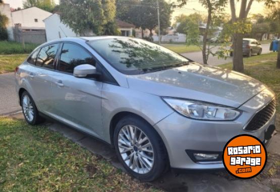 Autos - Ford Focus 2016 Nafta 130000Km - En Venta