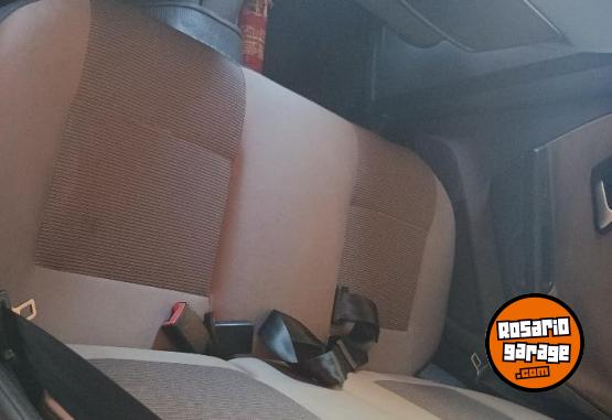 Autos - Volkswagen Suran 2012 Nafta 180000Km - En Venta